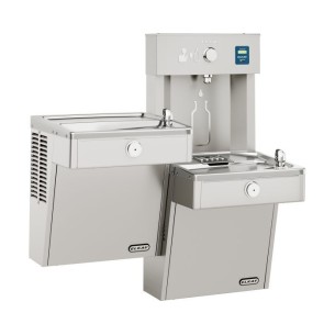 Дворівневий фонтанчик зі станцією набора пляшки Elkay ezH2O з фільтром та охолодженням.